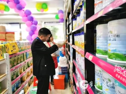 多彩貴州網(wǎng)銅仁頻道聚焦食品經(jīng)營 守護(hù)“舌尖安全”，助力產(chǎn)業(yè)升級(jí)